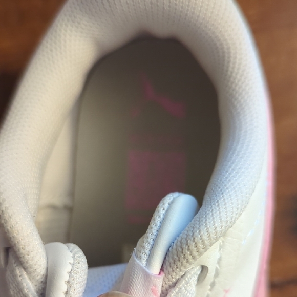 Puma Toddler Kids Sneakers in White and Pink Size 5 - Picture 4 of 9